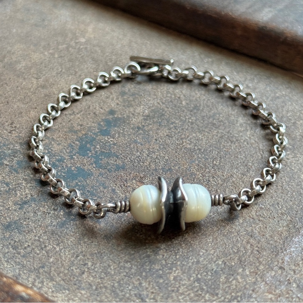 Vintage Pearl & Sterling Silver Minimalist Modernist Bracelet; Toggle Clasp; 7”